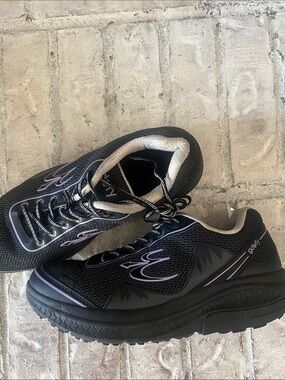 Women's Black Athletic Walking Shoes with Subtle Purple Trim